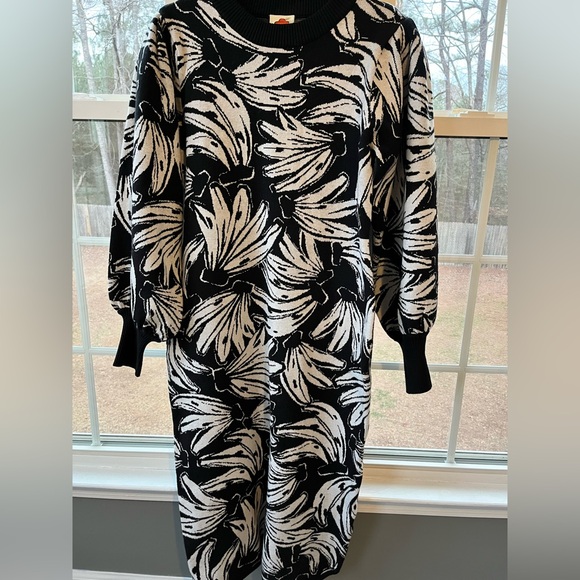 Farm Rio Black Bossa Banana Dress - Picture 8 of 10